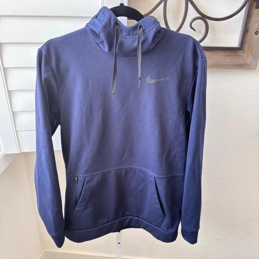 Nike hoodie. Size M